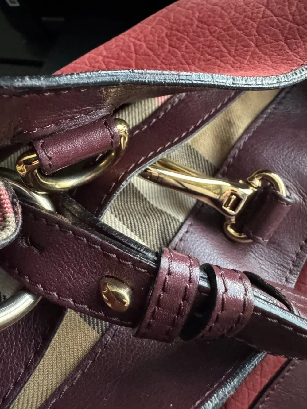Authentic Burberry Nubuck Canvas Check Beckett Bag in Deep Claret - Picture 9 of 10